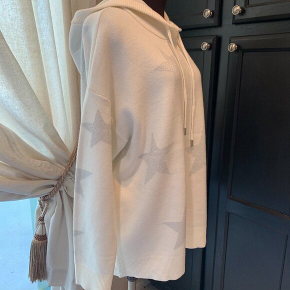 Sweater Cream with Silver Stars 1X NWT Hooded - Picture 3 of 13